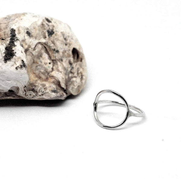 KARMA - RING WITH CIRCLE - 925 SILVER