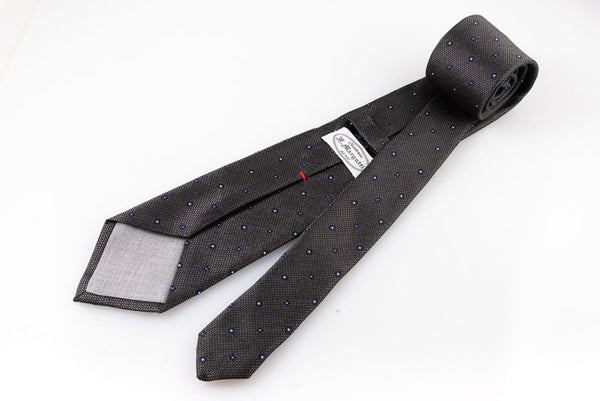 Pure silk tie with little flowers