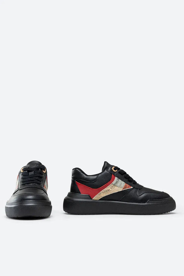 Leon Classic Black Sneaker