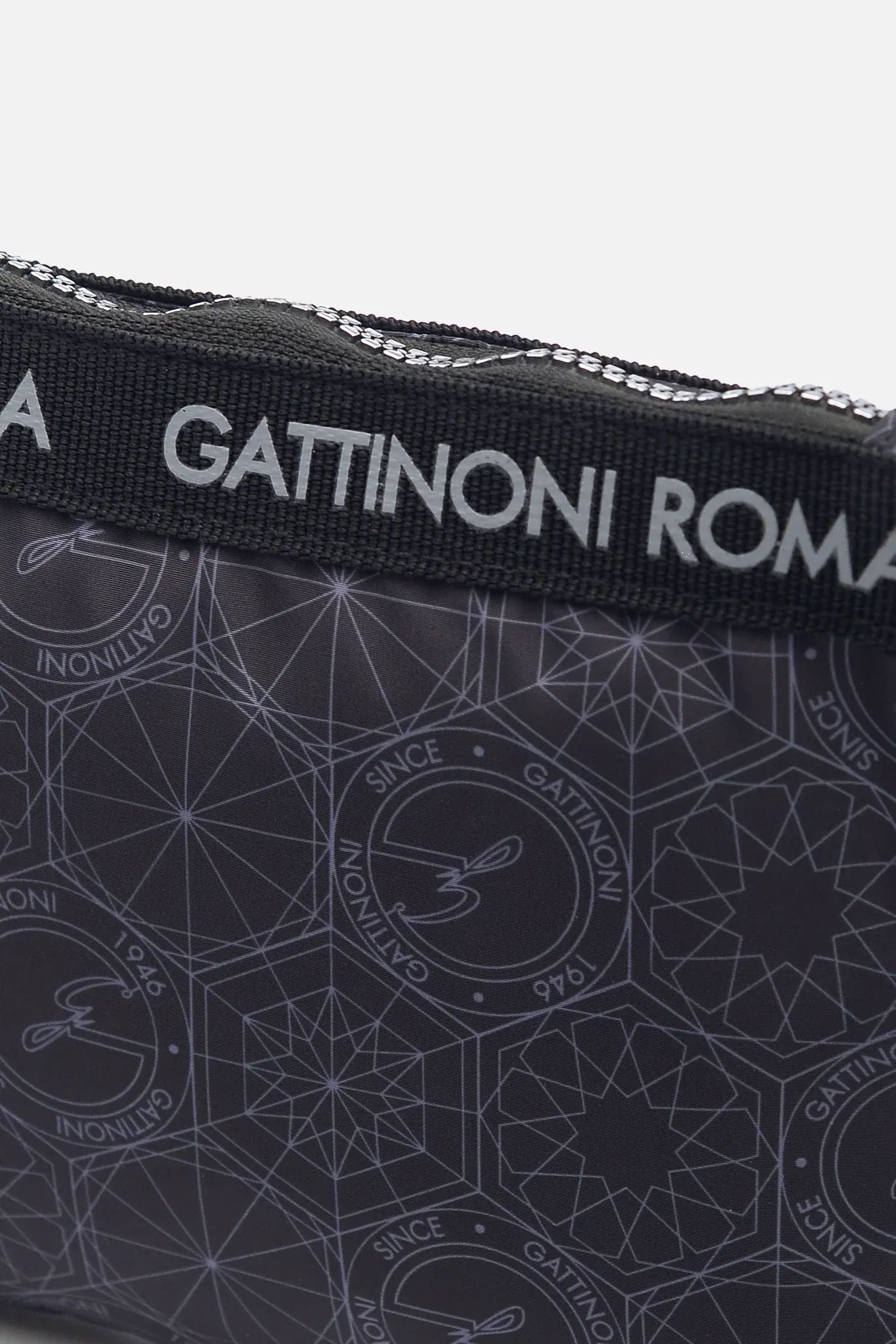 Easychic Two-in-One Pouch