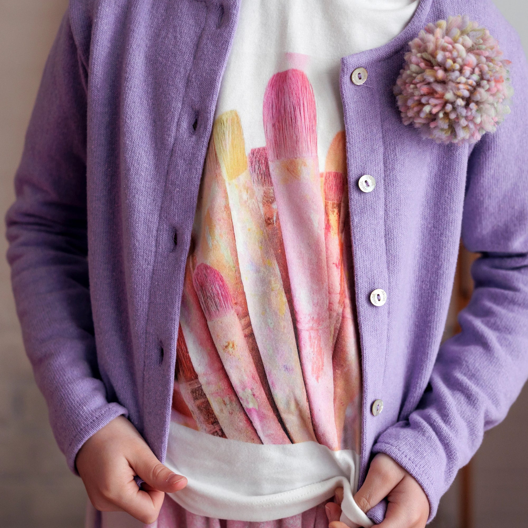 T-SHIRT STAMPA PENNELLI