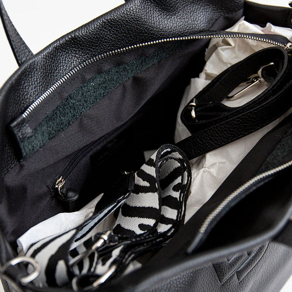 LDM - Maxi shopping bag in black leather with ribbon shoulder strap