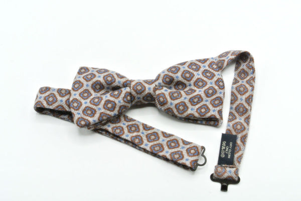 Pure wool grey bow tie