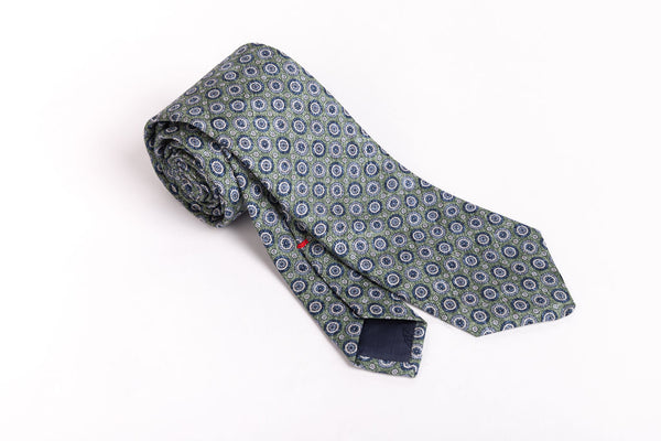 Pure green silk tie