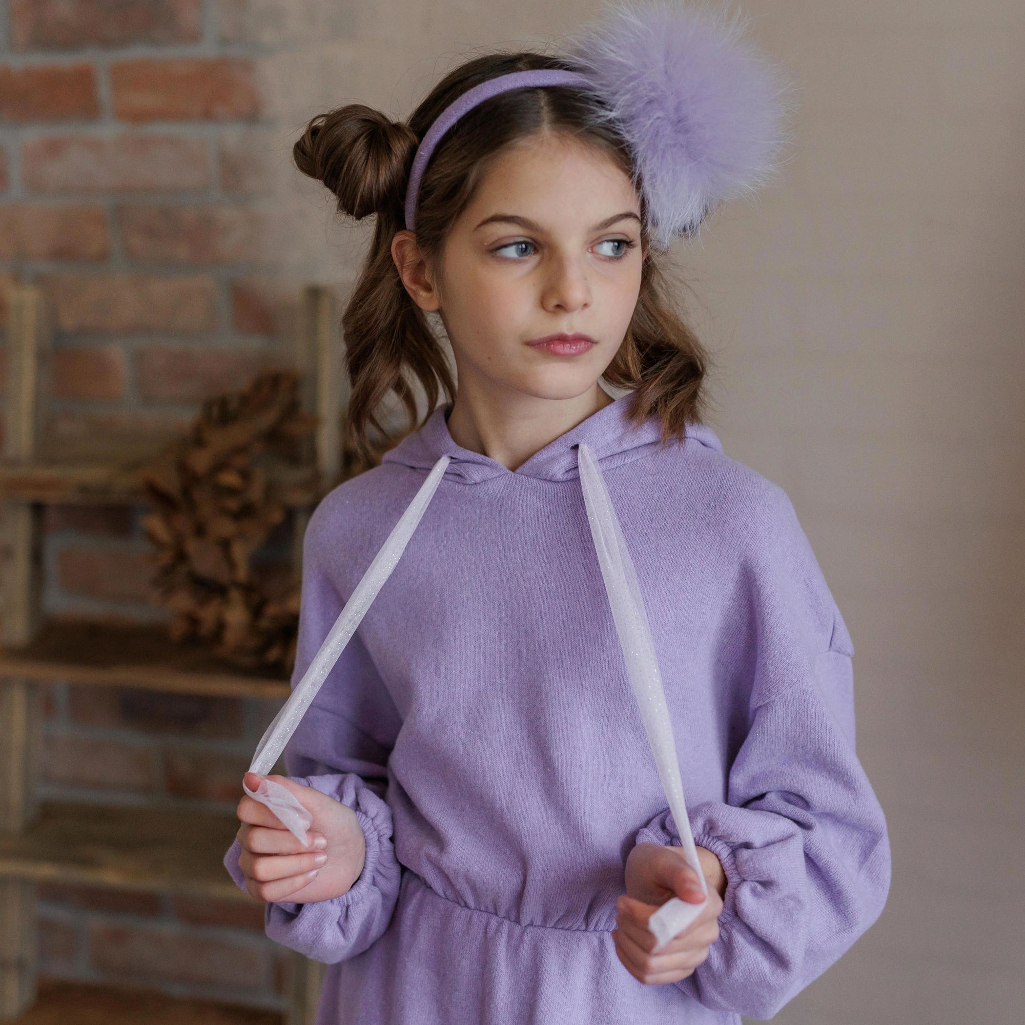 LARGE POMPOM HEADBAND