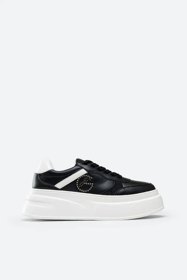 Black Floyd Sneaker