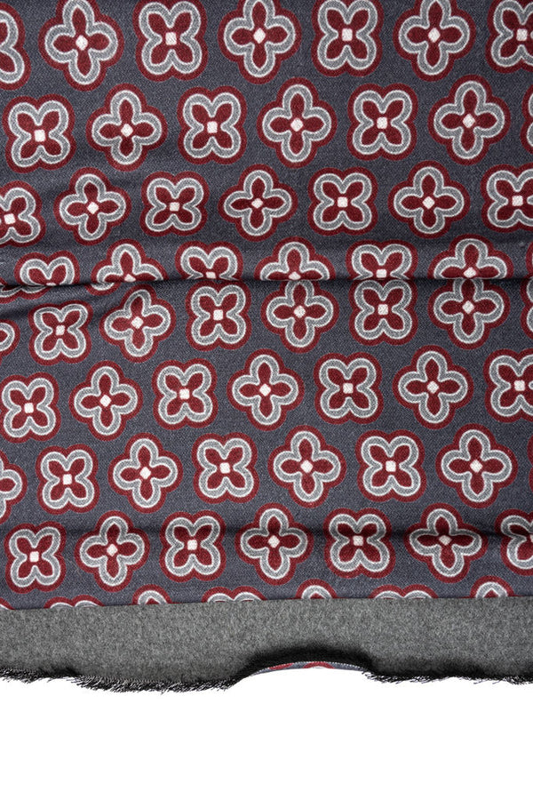 Grey scarf with geometric pattern