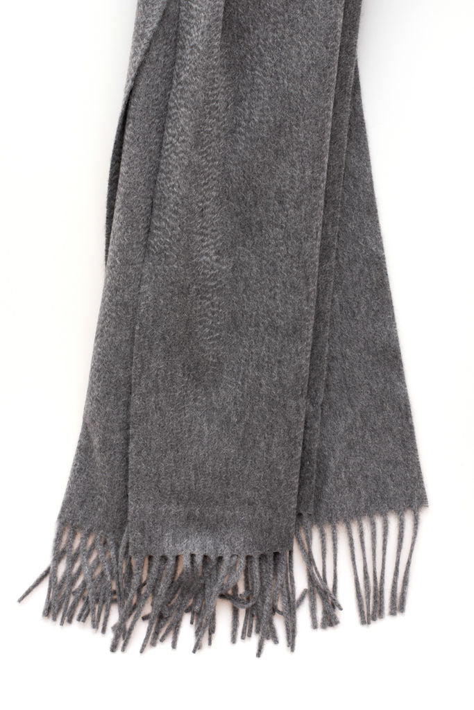 Sciarpa grigia in cashmere