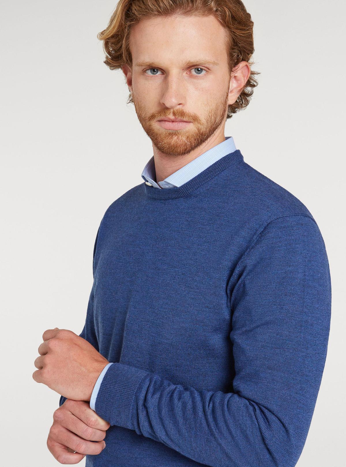 Crewneck sweater in pure merino wool