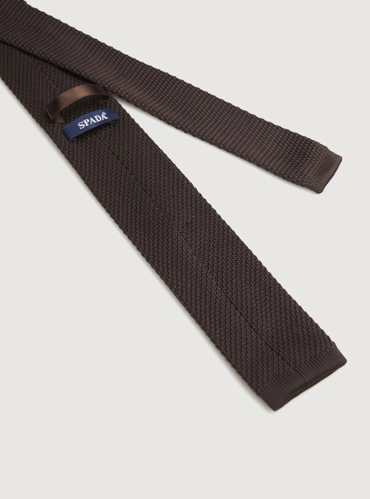 Knitted tie
