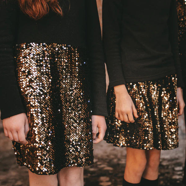 ABITO TUBINO E PAILLETTES ORO