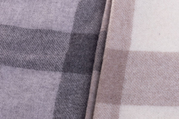 Grey and beige checked scarf in pure cashmere