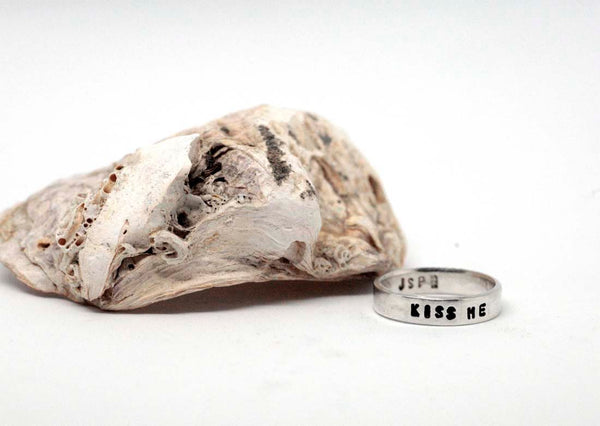 RING WITH A MODULAR MESSAGE