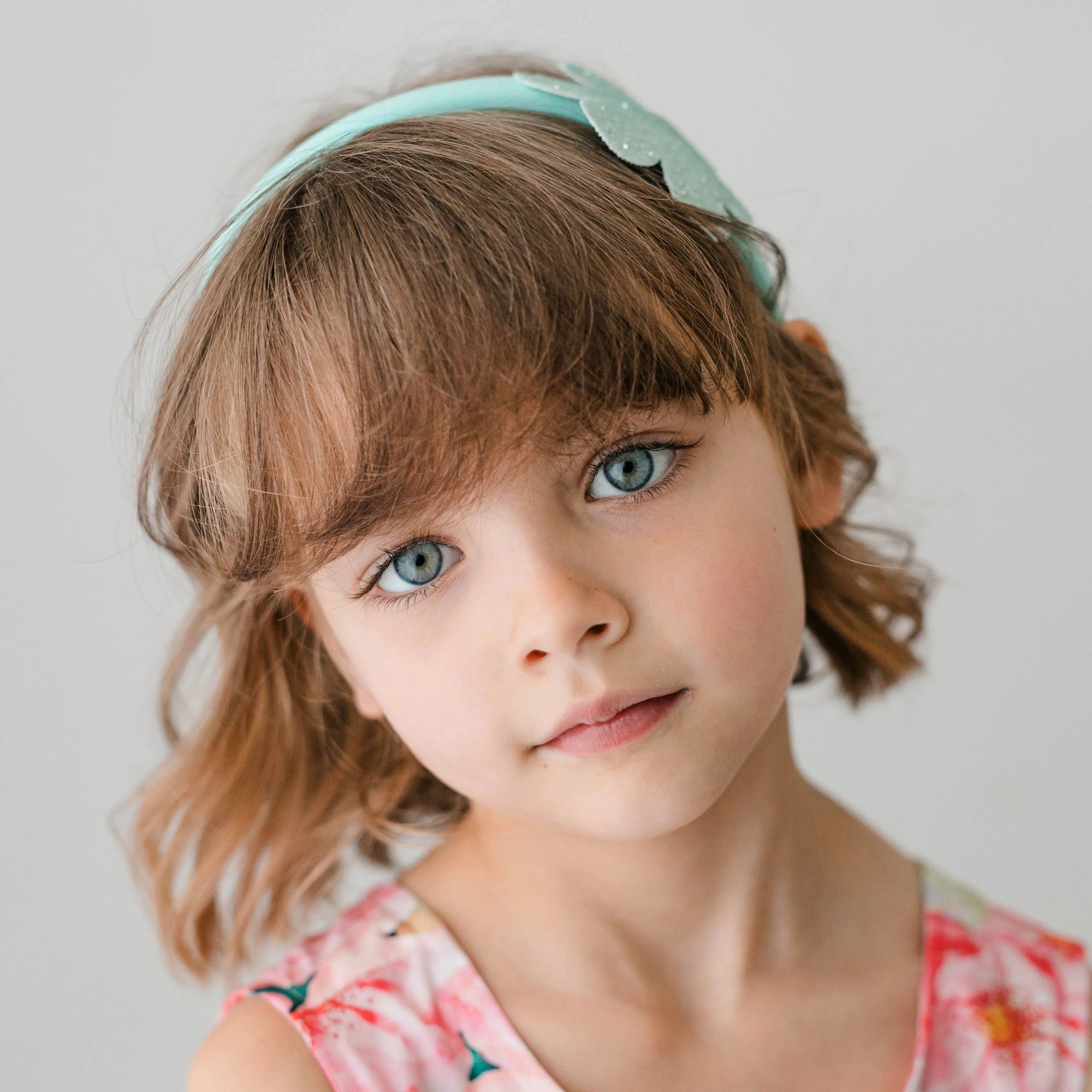 GLITTER DAISY HEADBAND