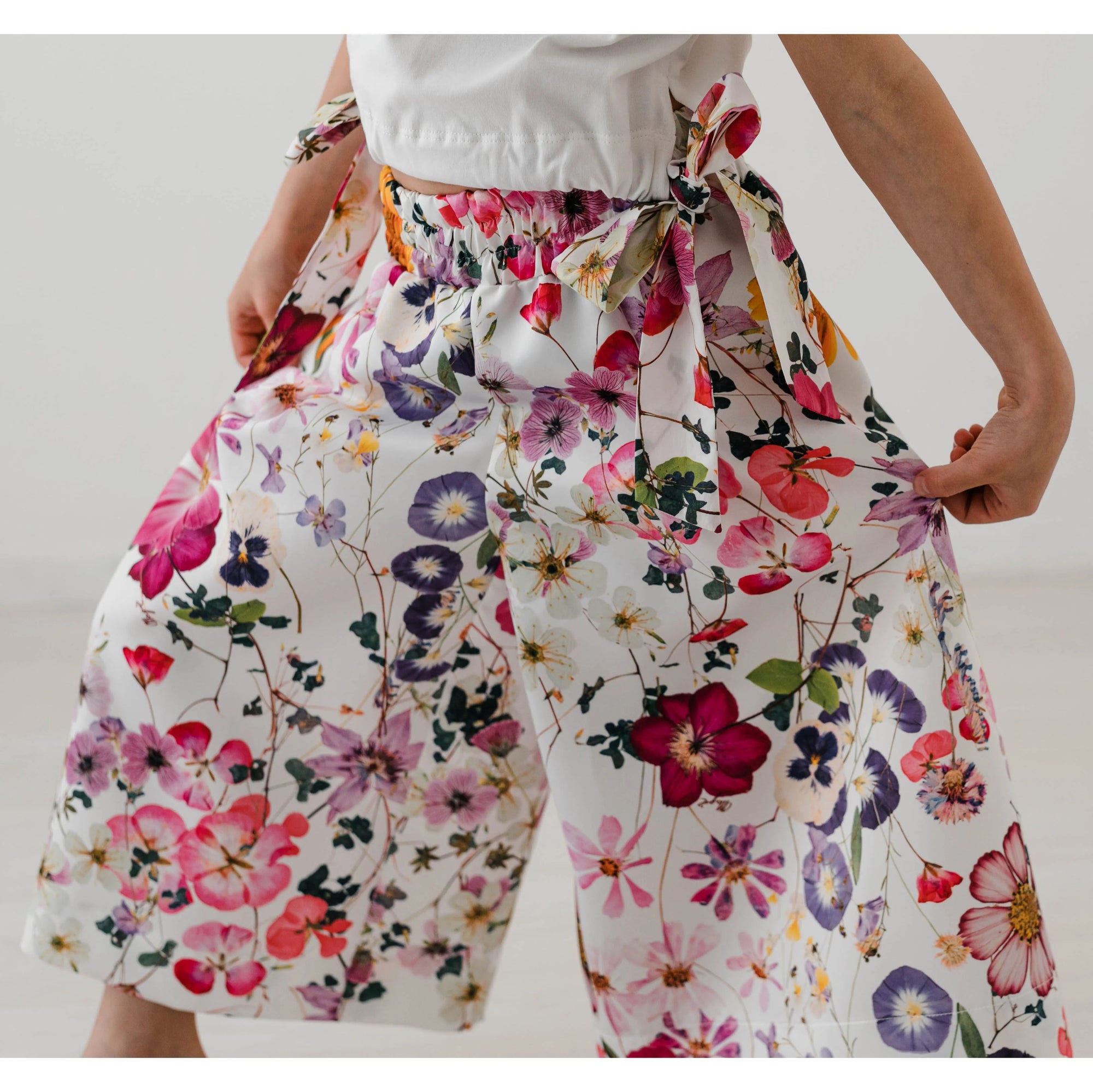 PANTALONE IN RASO FLOREALE