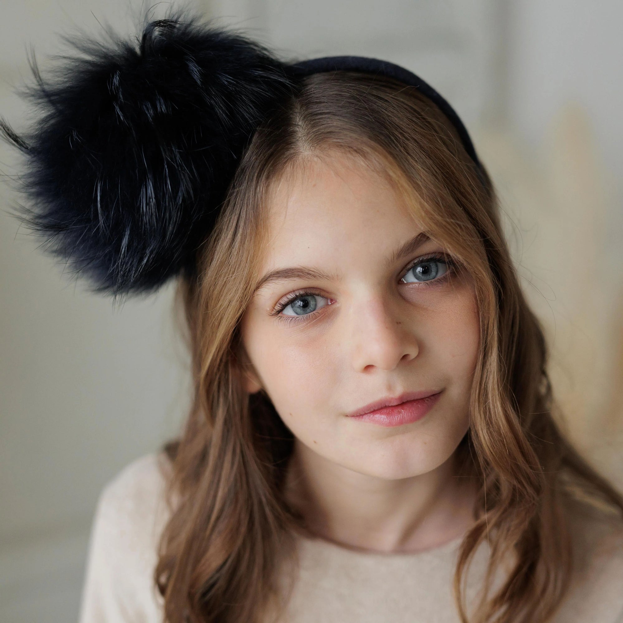 LARGE POMPOM HEADBAND