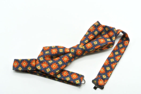 Pure wool colored bow tie