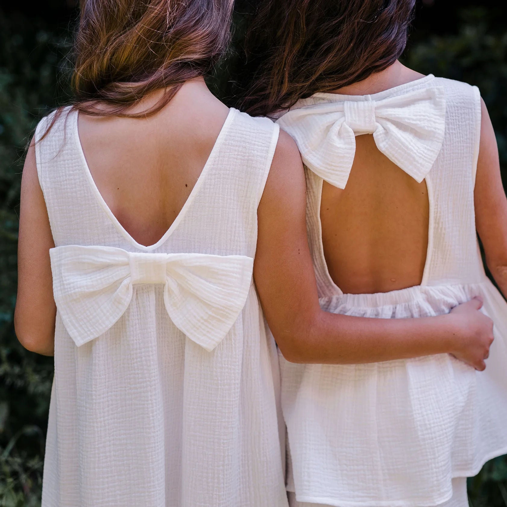 TOP DETTAGLIO CUT OUT BIANCO LATTE