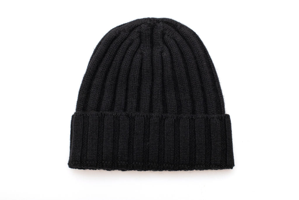Black cashmere cap