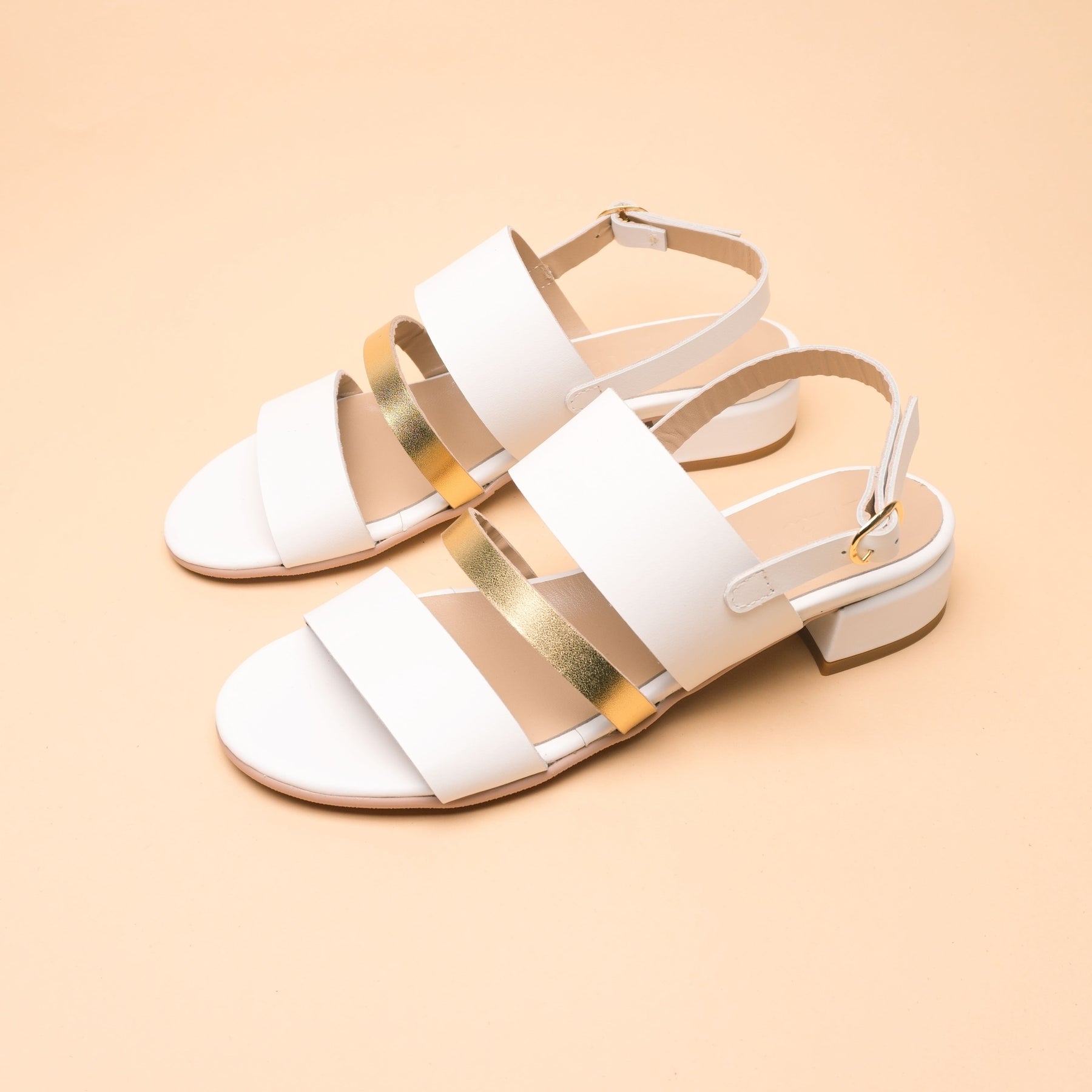 Demetra Sandal White-Silver-Blue