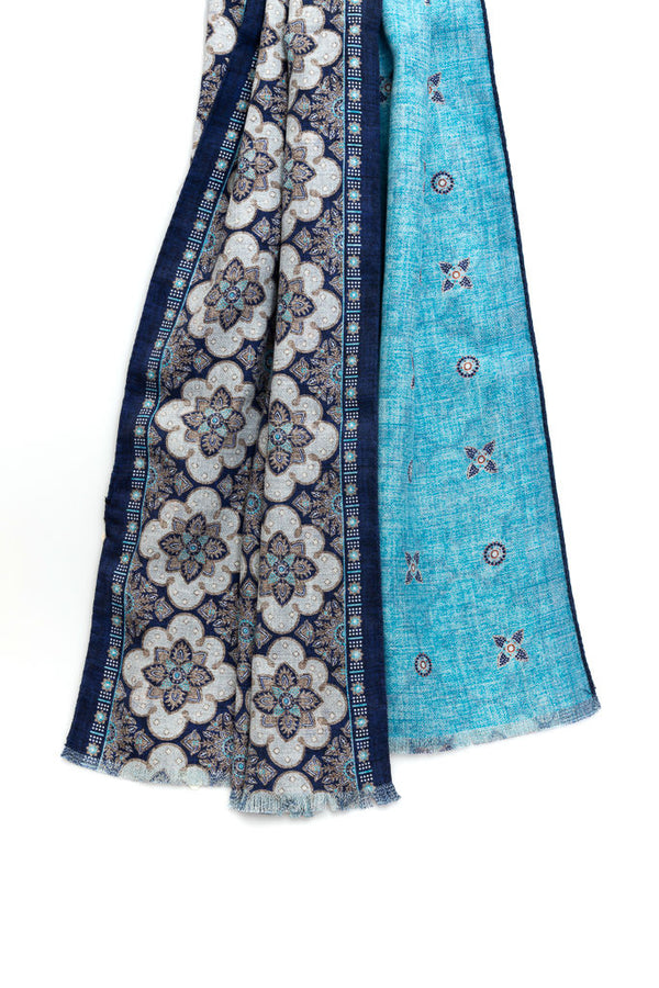 Double-face scarf with pure silk design