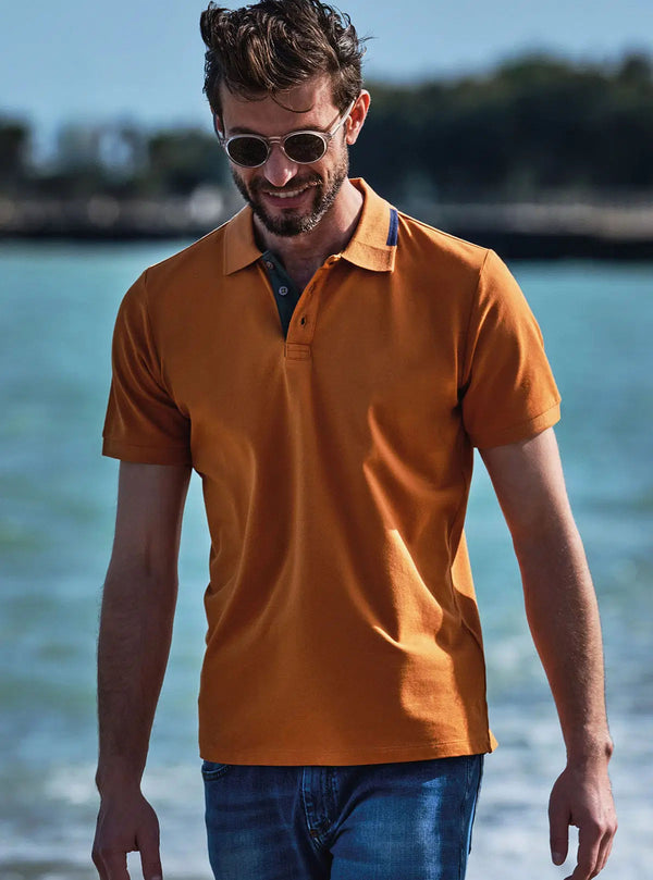 SHORT SLEEVE PIQUET POLO SHIRT WITH CONTRAST ON THE NECK