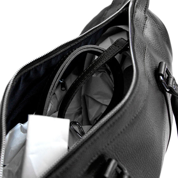 TRAVEL - Black leather duffel bag