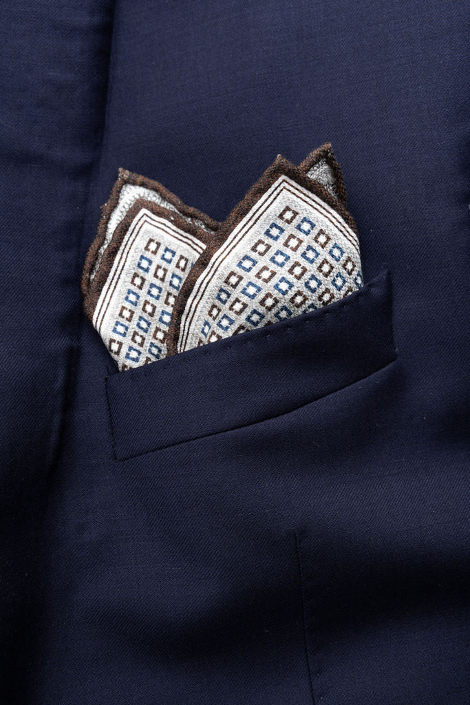 Grey clutch bag with geometric pattern in pure silk