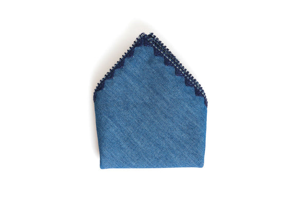 Pochette blu denim in cotone con bordo