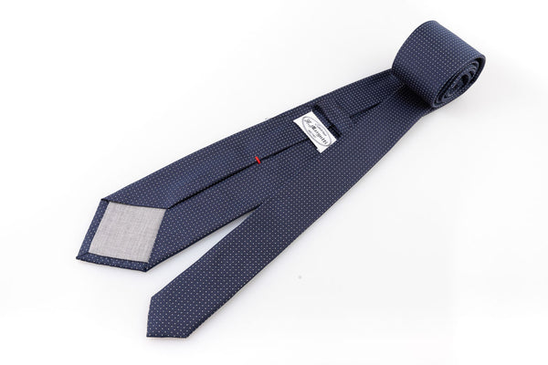 Elegant blue polka dot tie