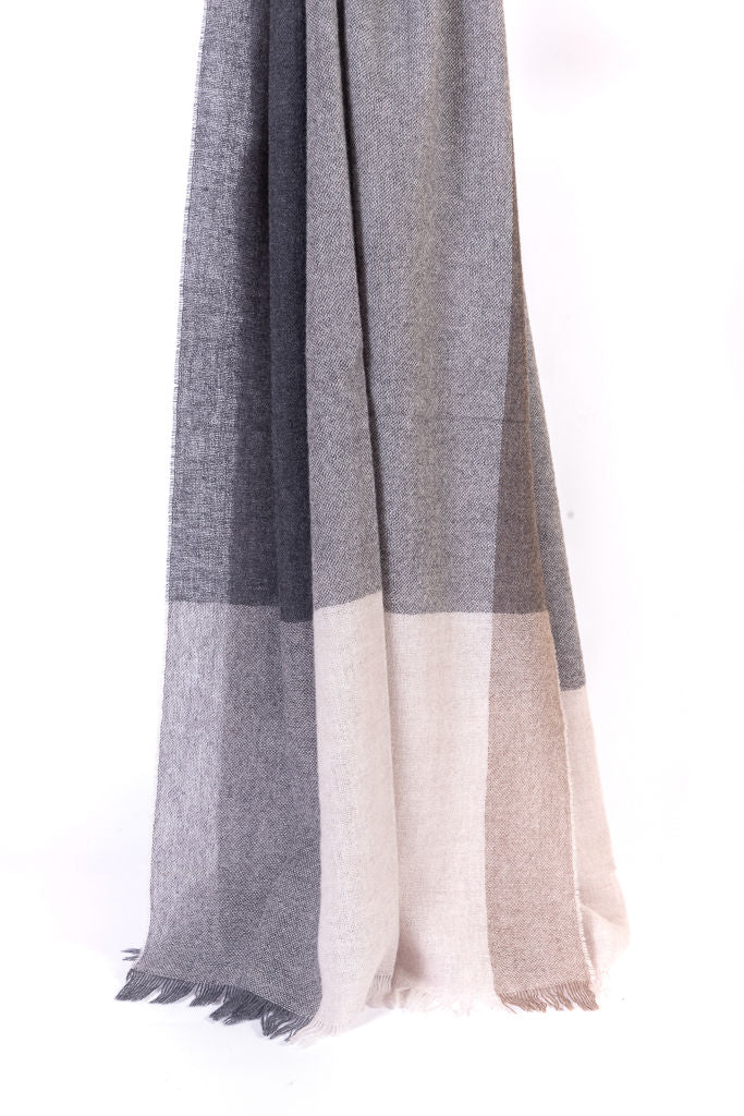 Beige pure wool scarf