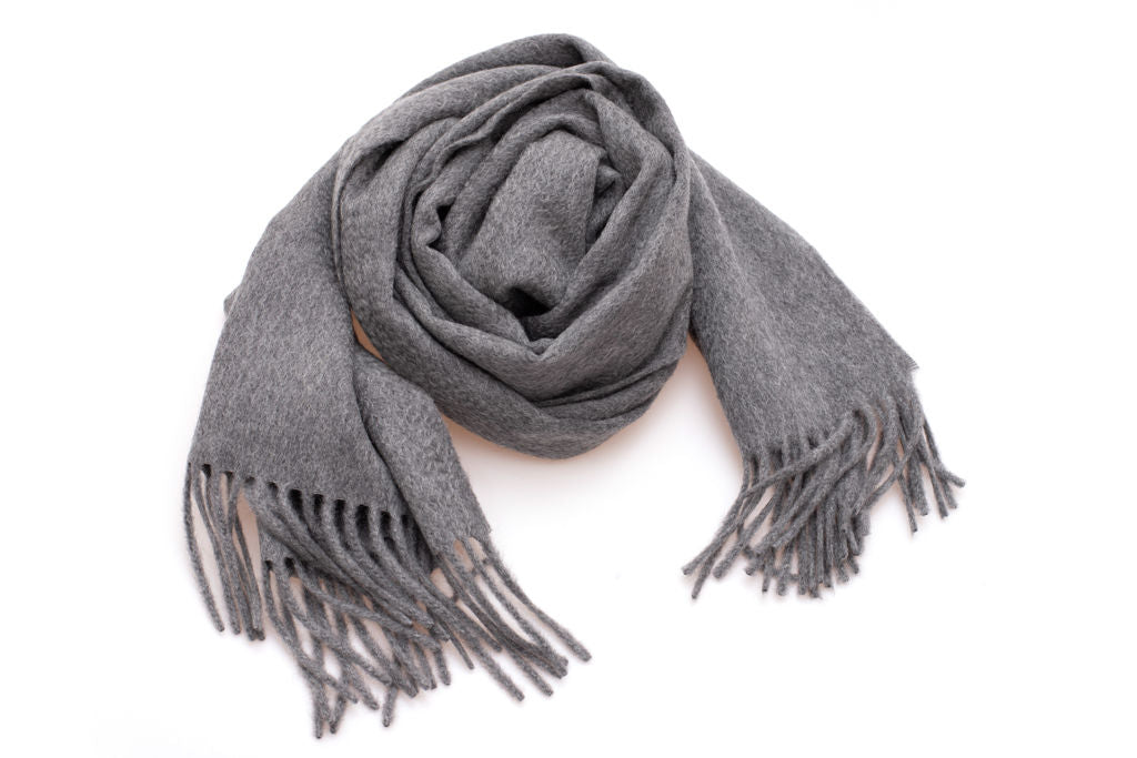 Sciarpa grigia in cashmere