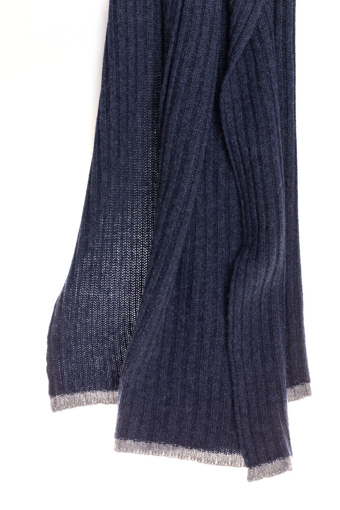 Sciarpa blu con bordino in puro cashmere