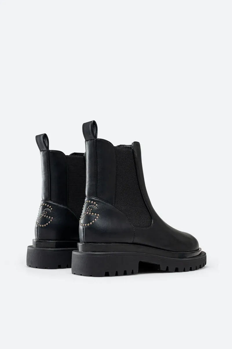 Black Chelsea Boots