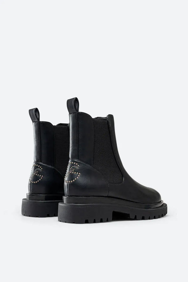 Black Chelsea Boots