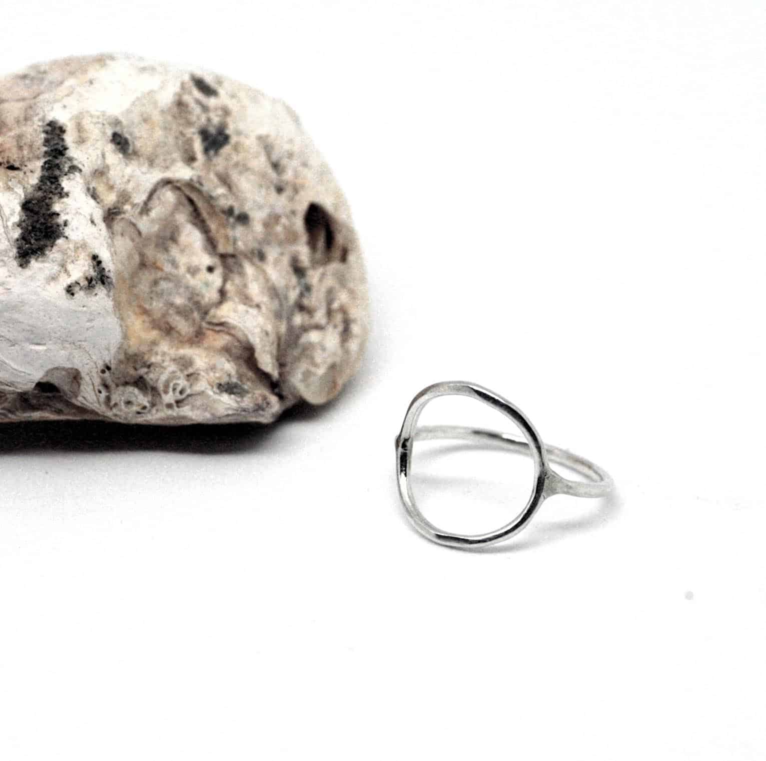 KARMA - RING WITH CIRCLE - 925 SILVER