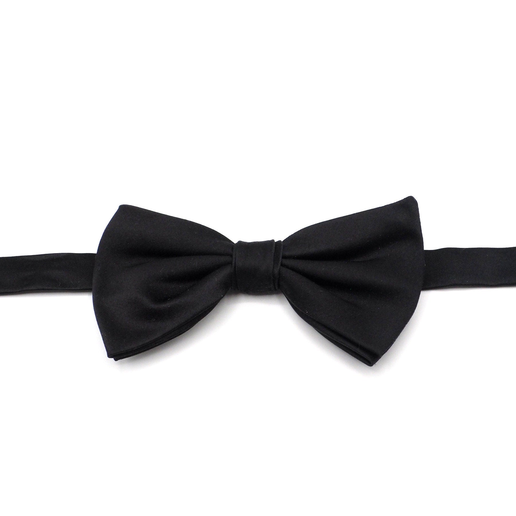 Elegant black bow tie