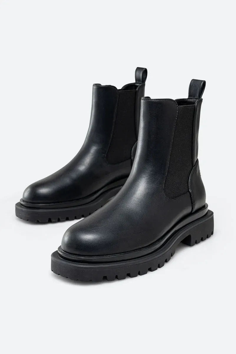 Black Chelsea Boots