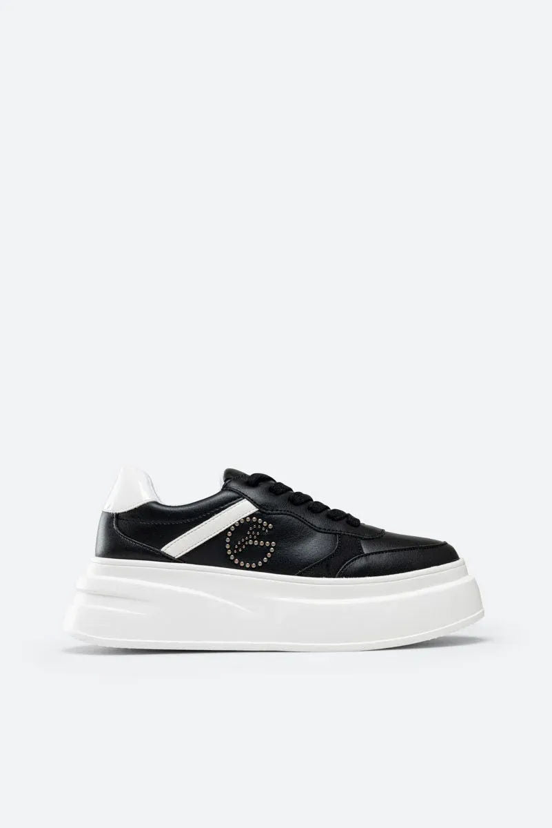 Black Floyd Sneaker