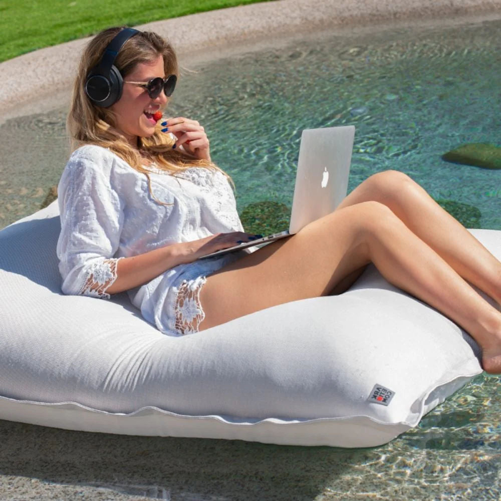 FLOT, Floating Pool Cushion