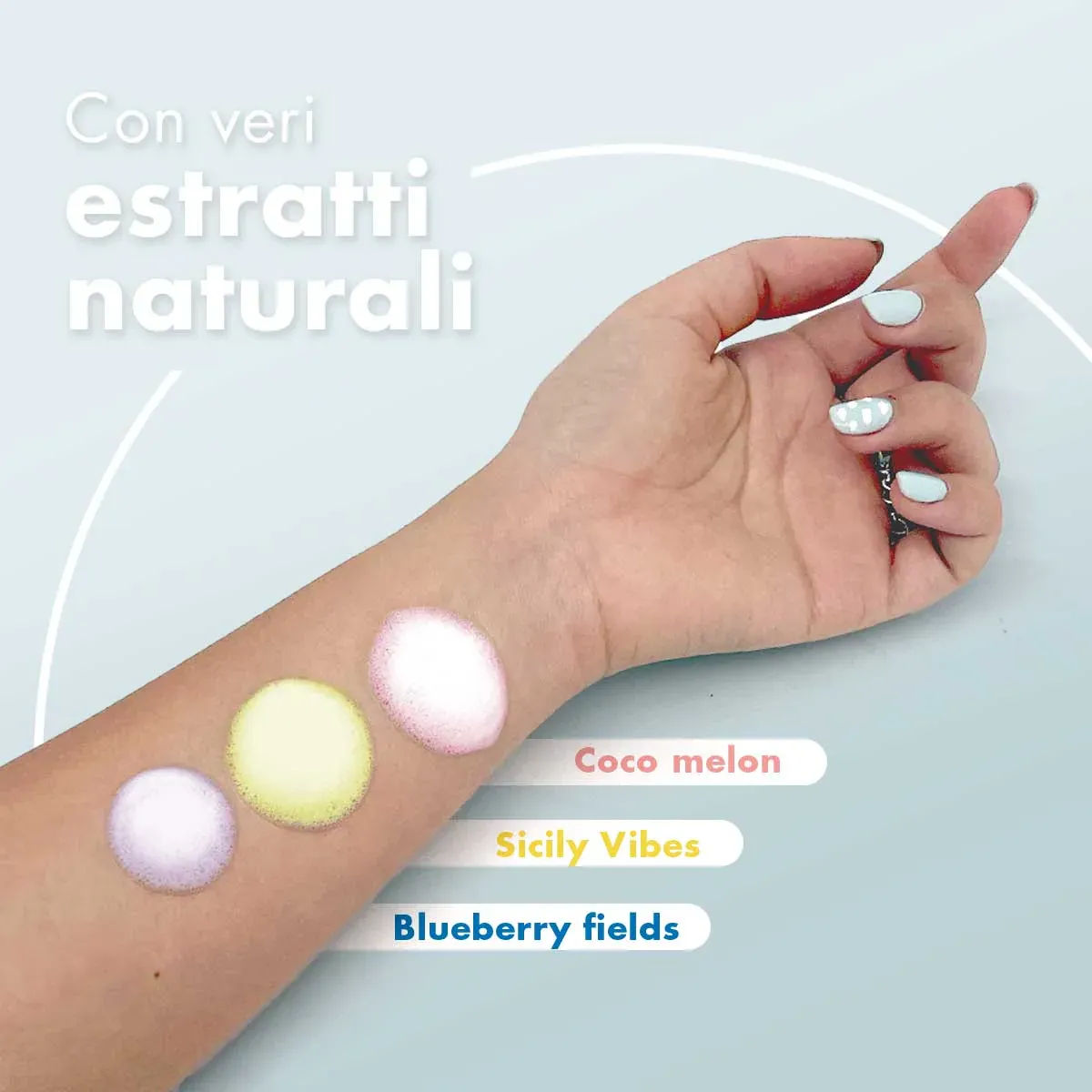 Cleansing mousse with natural extracts