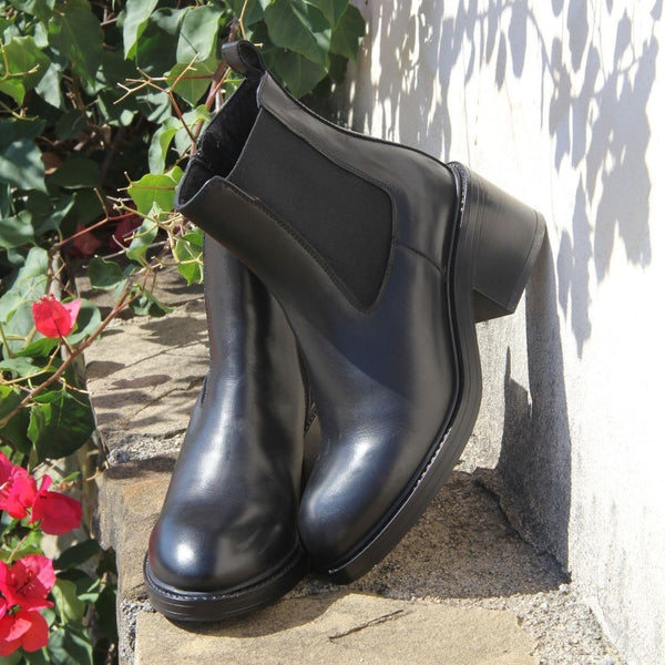 MastroDomenico Women's Handmade Low Ankle Boots - Black 