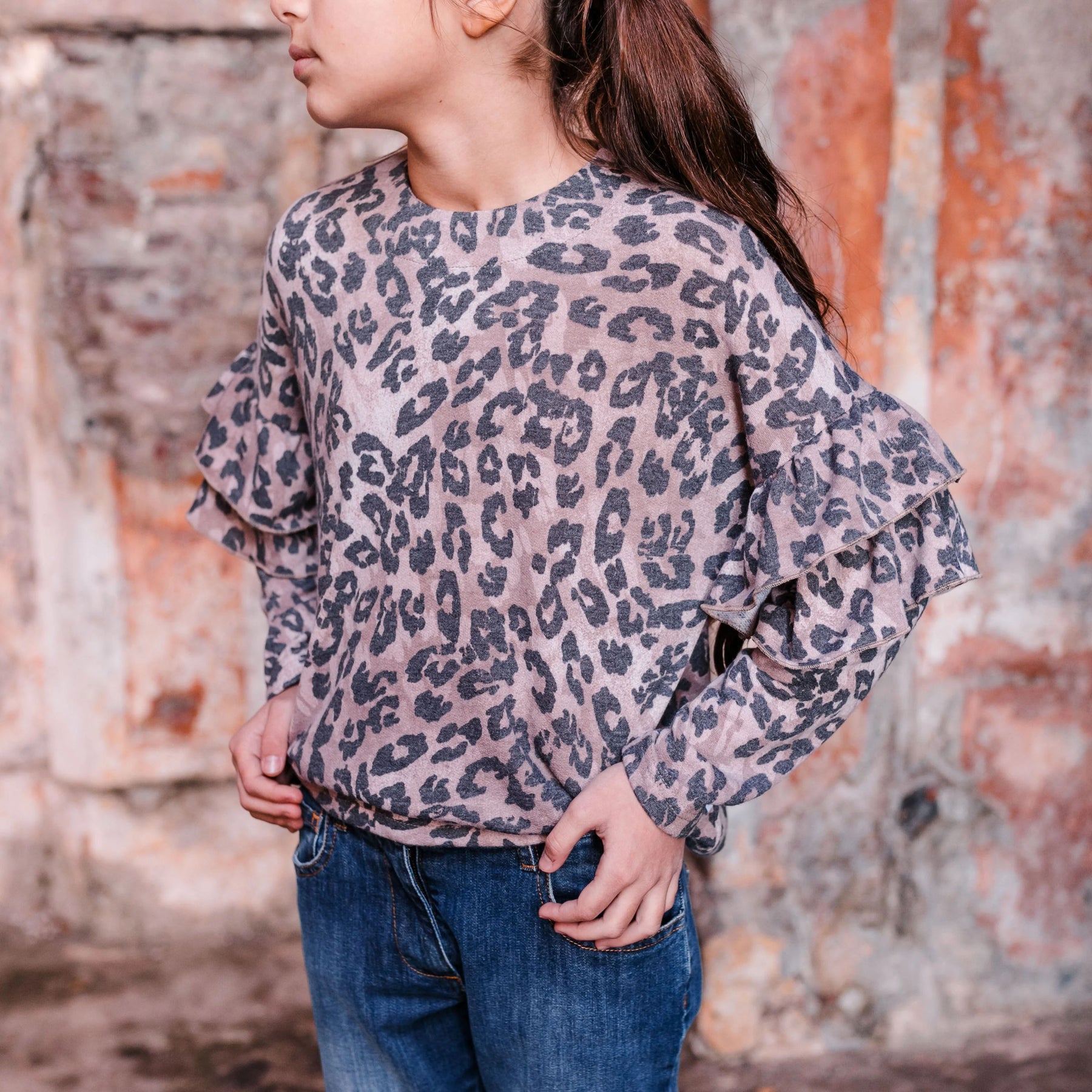 MAGLIA IN FELPINA CON FRAPPE