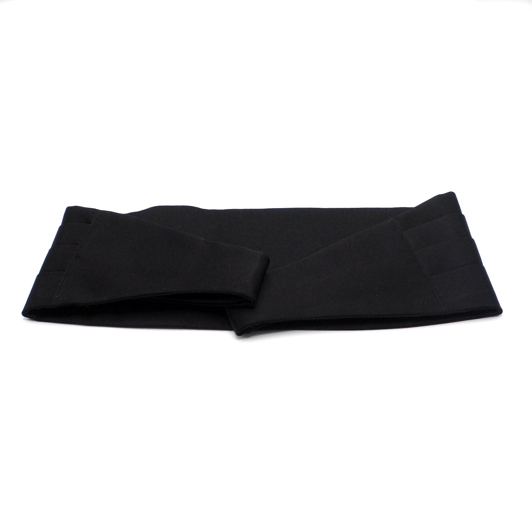 Black cummerbund