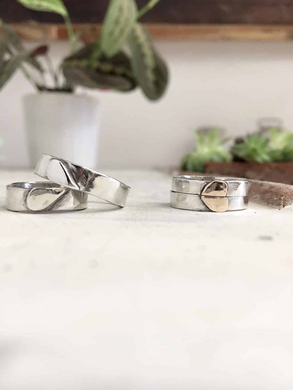 ONE HEART TWO RINGS - SILVER RINGS WITH GOLD HEART