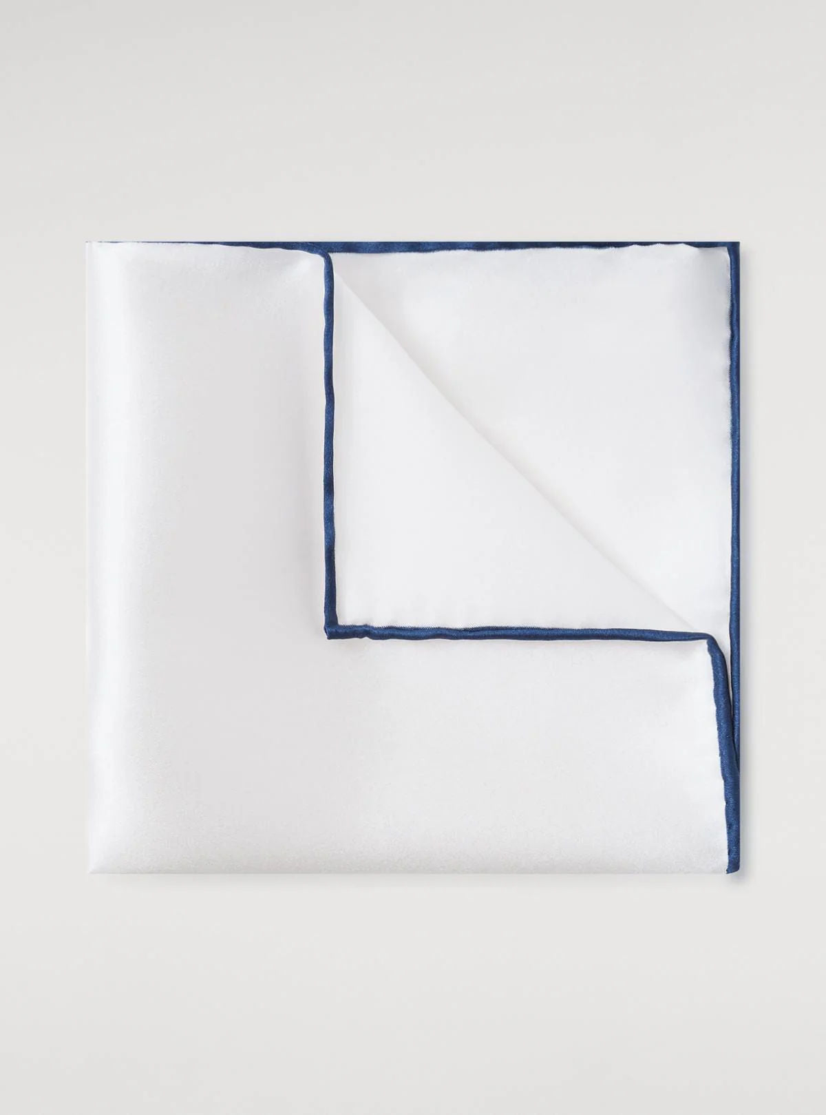 Pochette in seta tinta unita