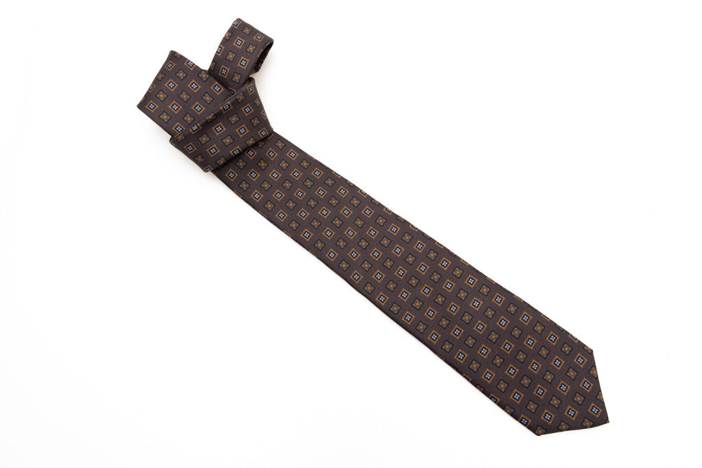 Cravatta marrone con geometria pura seta