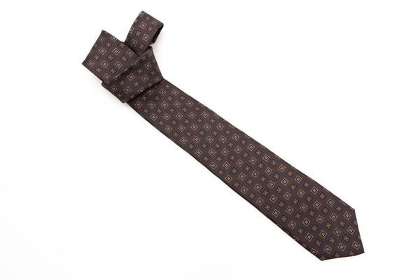 Cravatta marrone con geometria pura seta