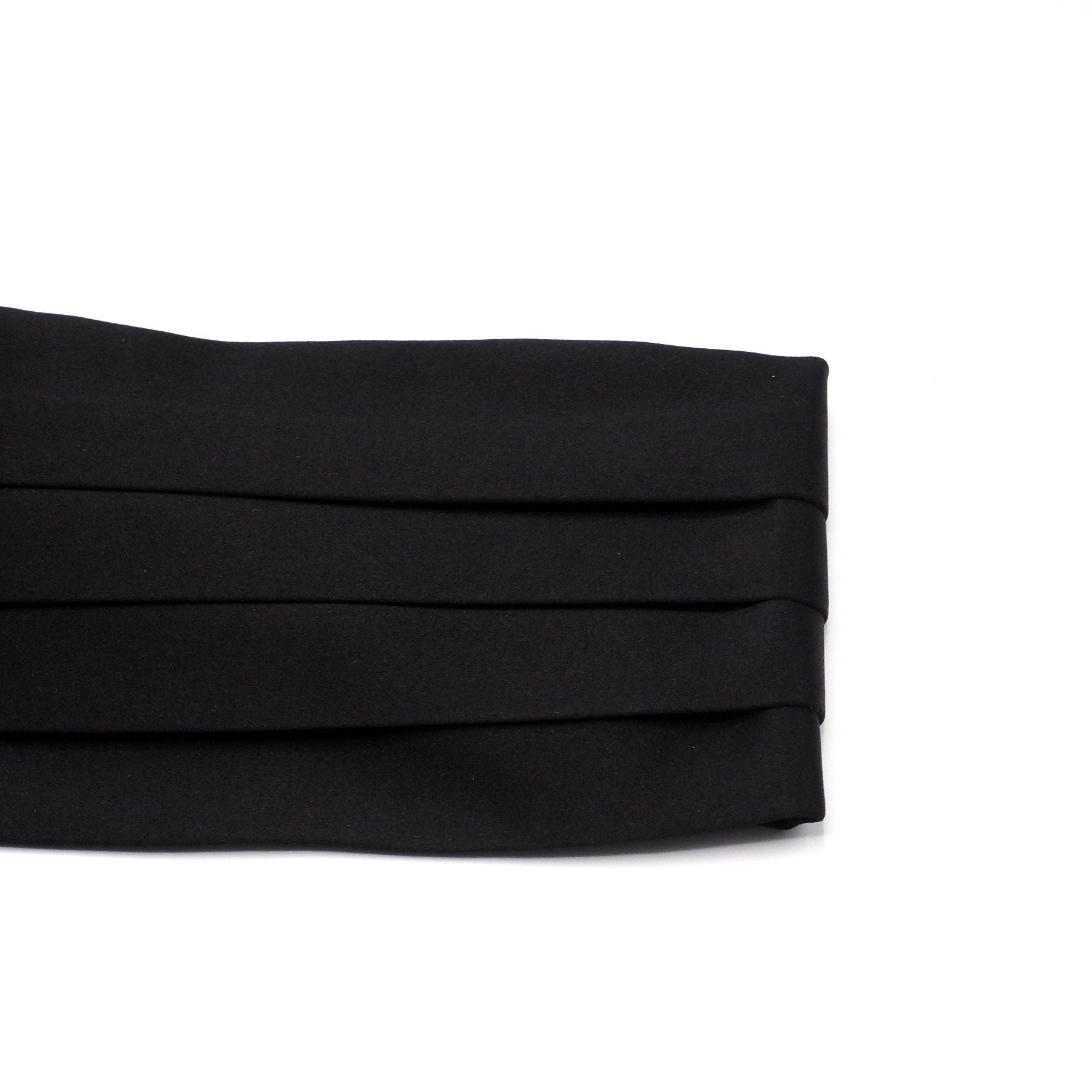 Black cummerbund