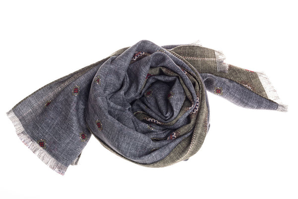 Green and grey scarf in pure silk pattern 